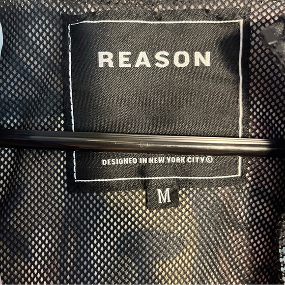 Reason Clothing Sz  Med Windbreaker Coat Jacket Designed in NYC Hooded Graffiti - Picture 7 of 10
